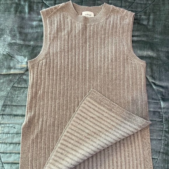 Aritzia Wilfred Sweater Tank - Size M - Picture 1 of 5
